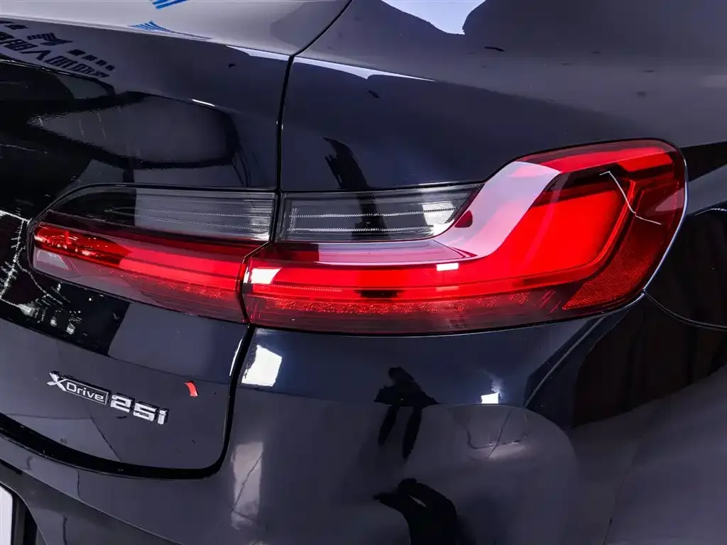 BMW X4 2023 из CN, фото 9