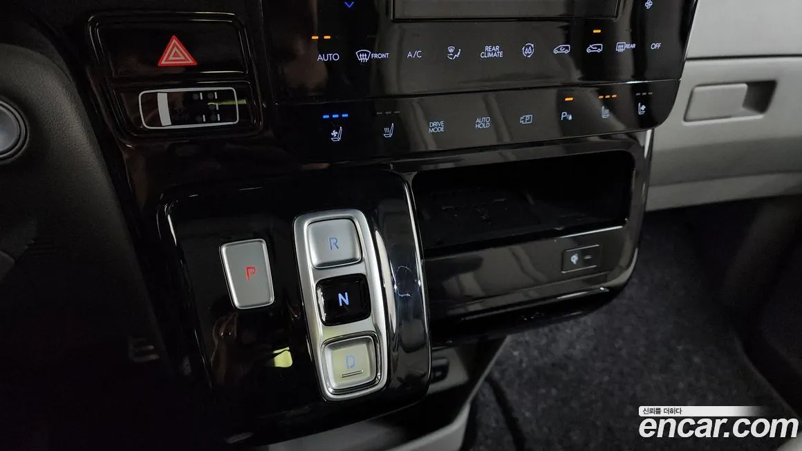 Hyundai Staria 2023 из KR, фото 9