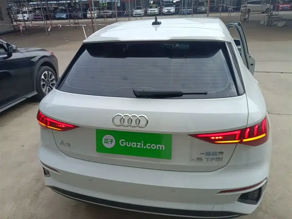 Audi A3 2023 из CN, фото 5