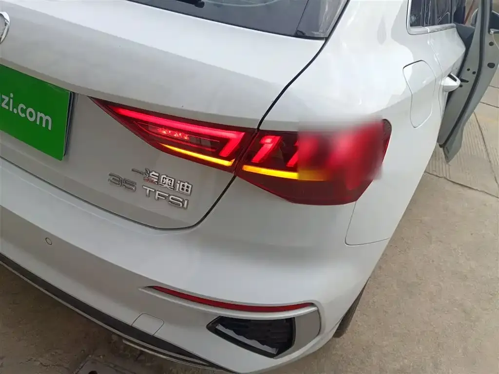 Audi A3 2023 из CN, фото 7