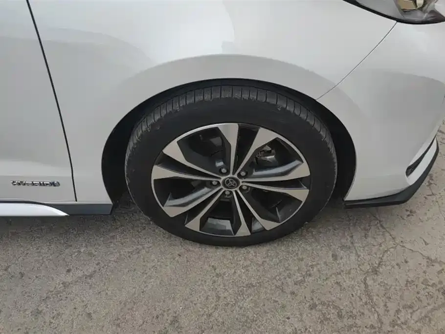 Toyota Granvia 2023 из CN, фото 6