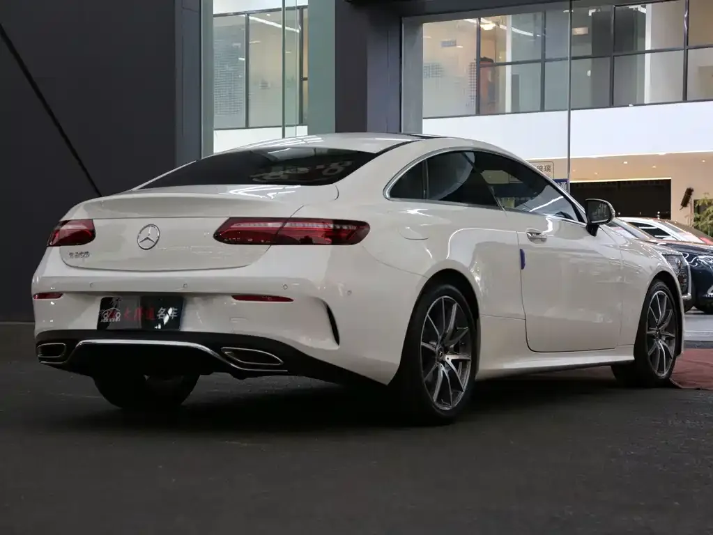 Mercedes-Benz E-Class (Import) 2022 из CN, фото 3