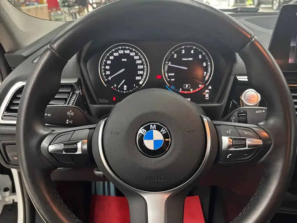 BMW 1 Series 2021 из CN, фото 10