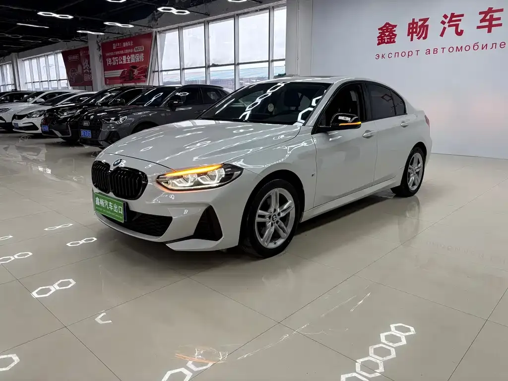 BMW 1 Series 2021 из CN, фото 2