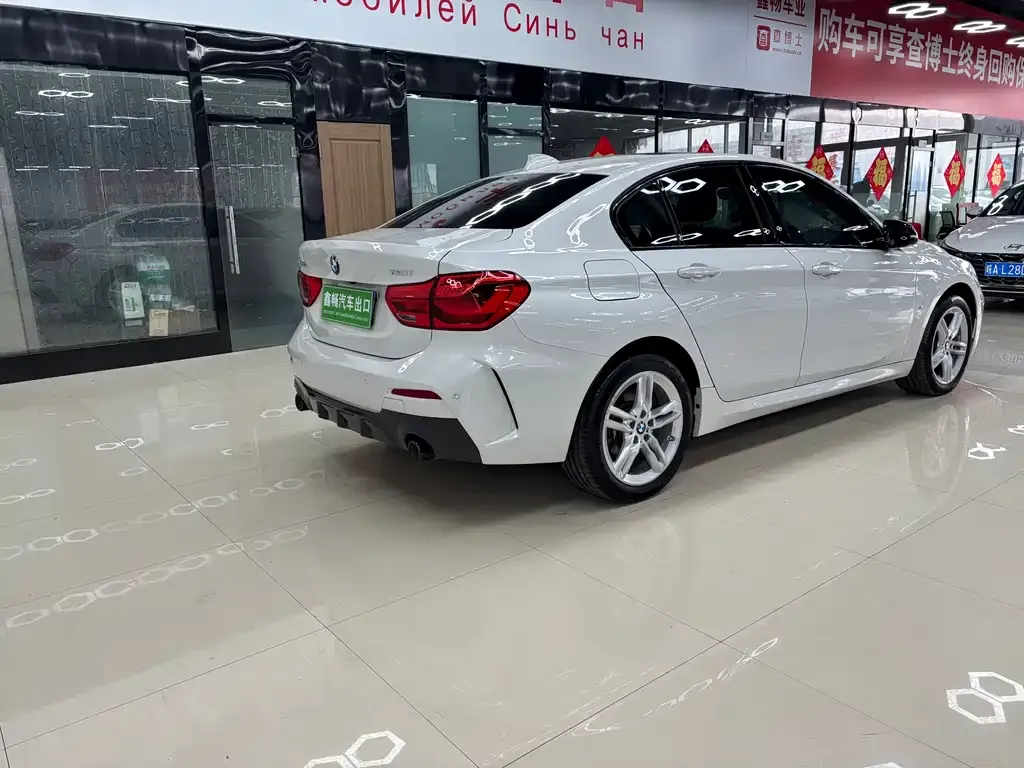 BMW 1 Series 2021 из CN, фото 5