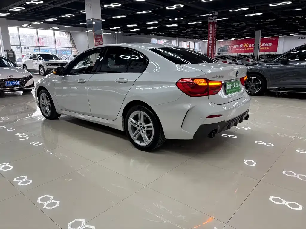 BMW 1 Series 2021 из CN, фото 7