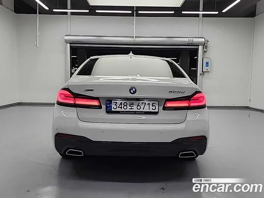 BMW 5-Series 2023 из KR, фото 4