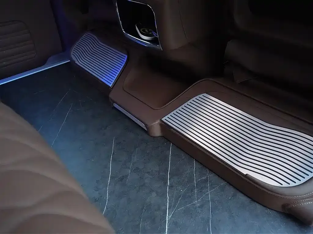 Mercedes-Benz Vito 2025 из CN, фото 10