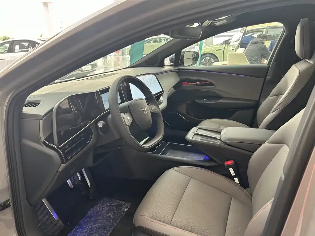 Hongqi EH7 2025 из CN, фото 4