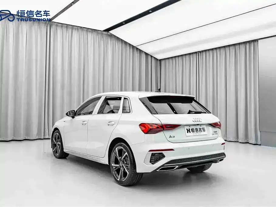 Audi A3 2023 из CN, фото 7