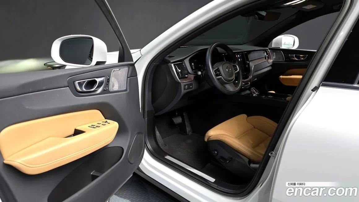 Volvo XC60 2022 из KR, фото 10