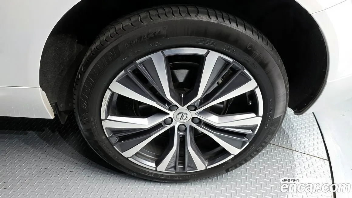 Volvo XC60 2022 из KR, фото 5
