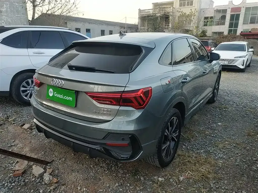 Audi Q3 Sportback 2023 из CN, фото 7