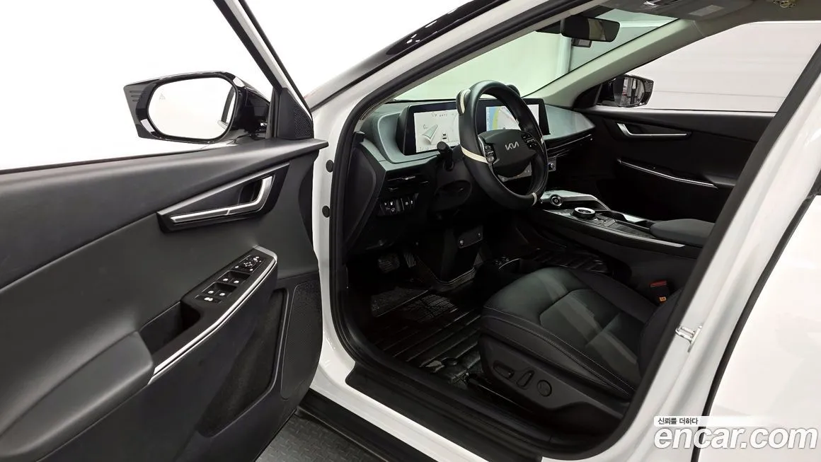 Kia EV6 2023 из KR, фото 10