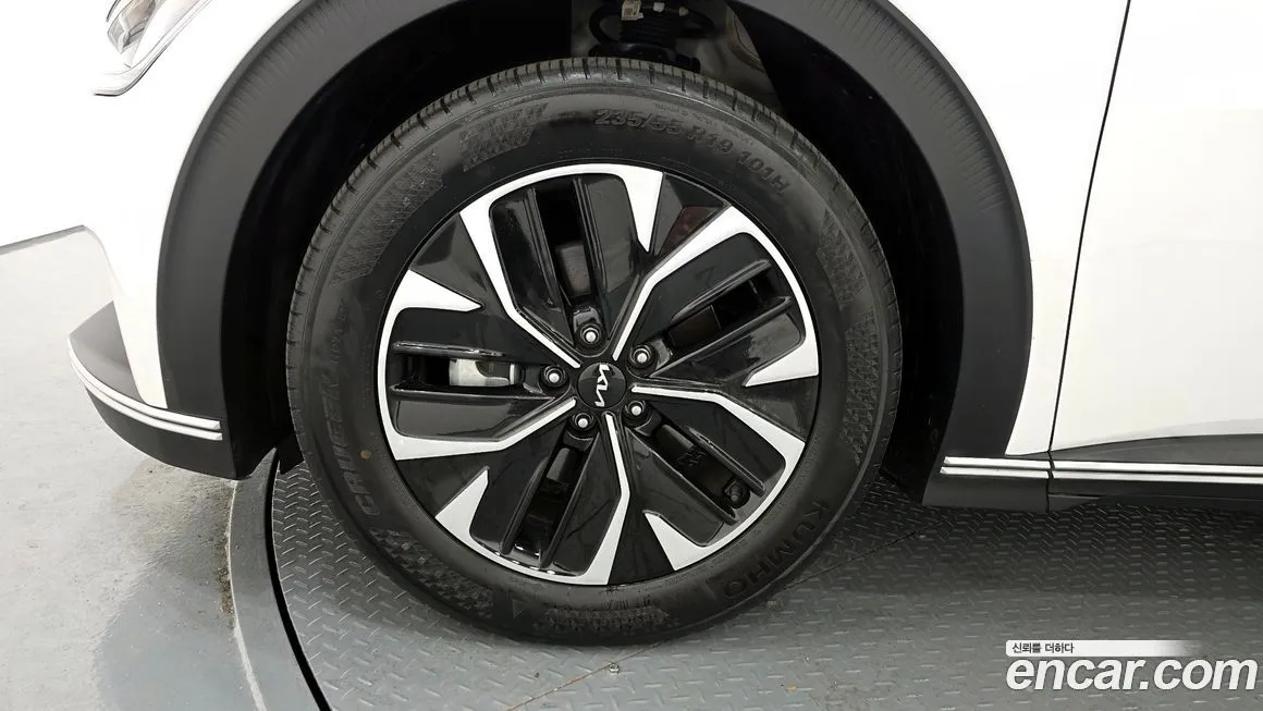 Kia EV6 2023 из KR, фото 5