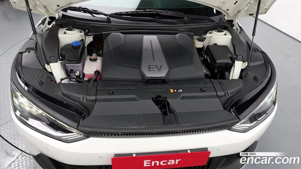 Kia EV6 2023 из KR, фото 6