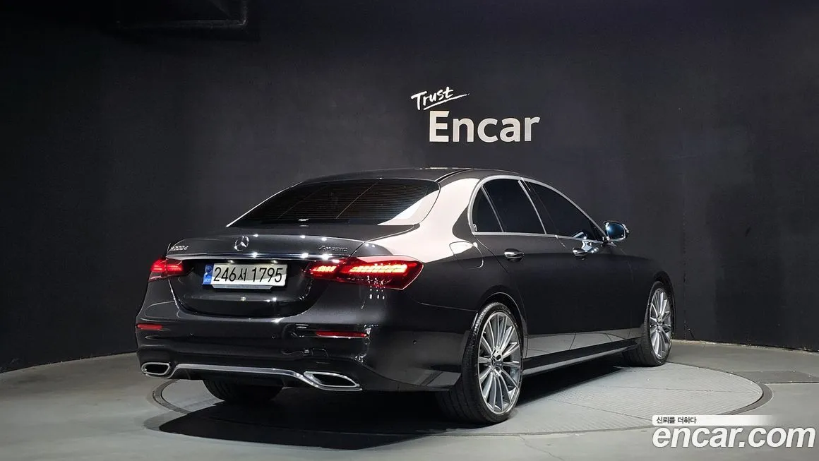 Mercedes-Benz E-Class 2022 из KR, фото 2