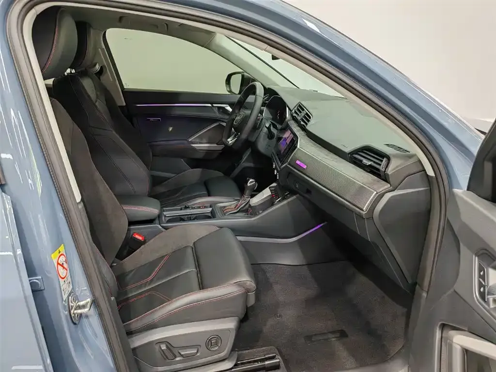 Audi Q3 Sportback 2022 из CN, фото 8