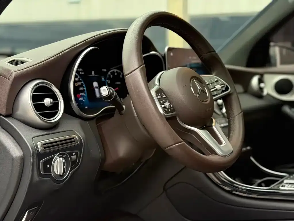 Mercedes-Benz GLC 2023 из CN, фото 8