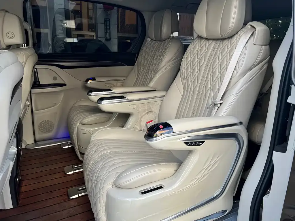 Buick GL8 2021 из CN, фото 5