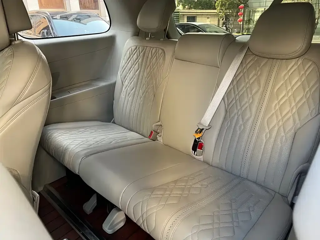 Buick GL8 2021 из CN, фото 7