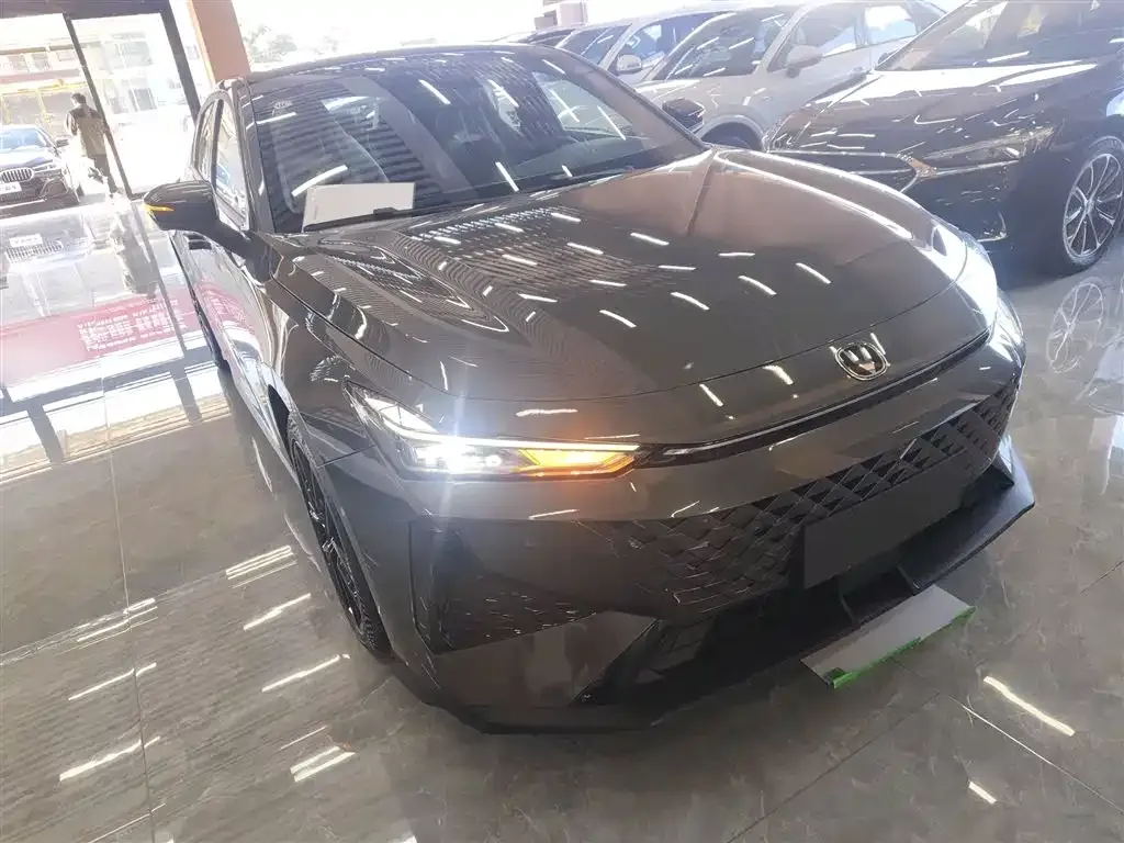 Changan UNI-V 2025 из CN, фото 4