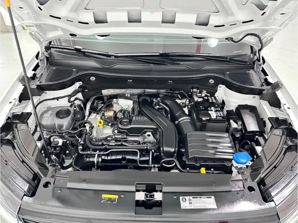Volkswagen Tharu 2024 из CN, фото 7