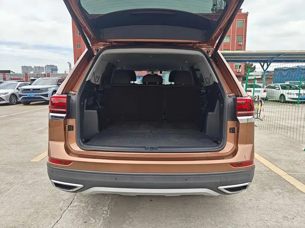 Volkswagen Teramont 2022 из CN, фото 7