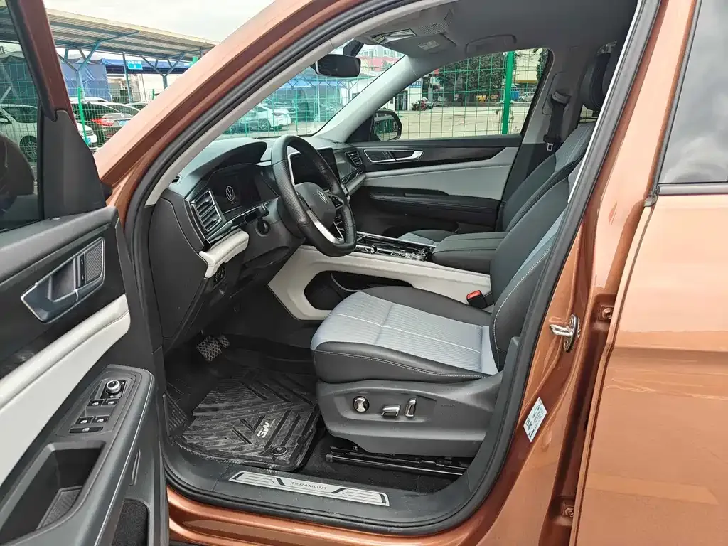 Volkswagen Teramont 2022 из CN, фото 9