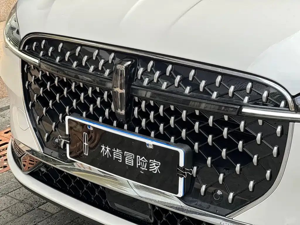 Lincoln Corsair — фото 9
