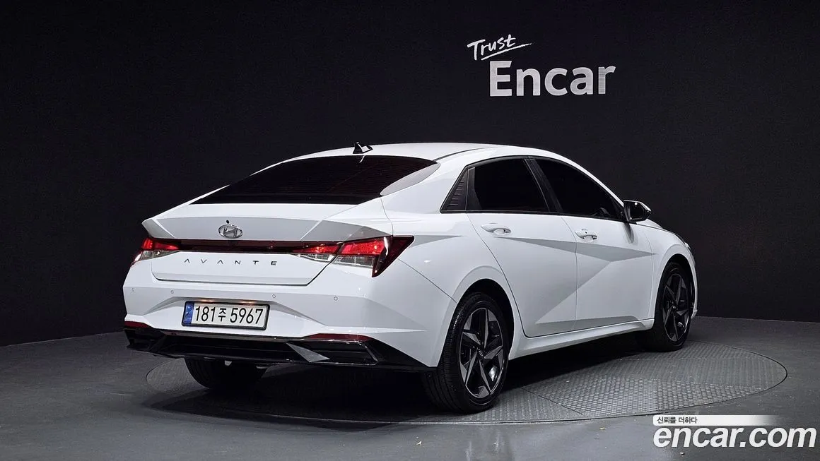 Hyundai AVANTE 2021 из KR, фото 2