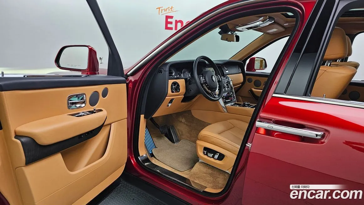 Rolls-Royce Cullinan 2023 из KR, фото 10