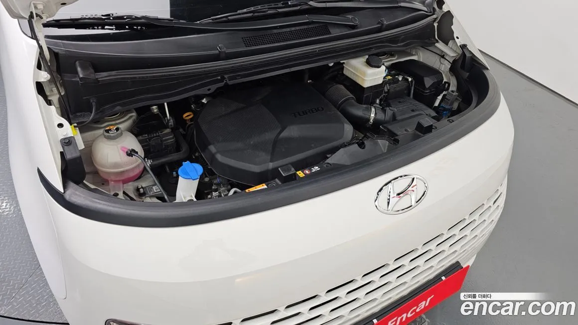 Hyundai Staria 2023 из KR, фото 6