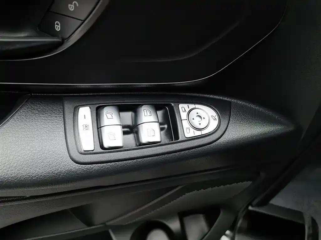 Mercedes-Benz Vito 2023 из CN, фото 9
