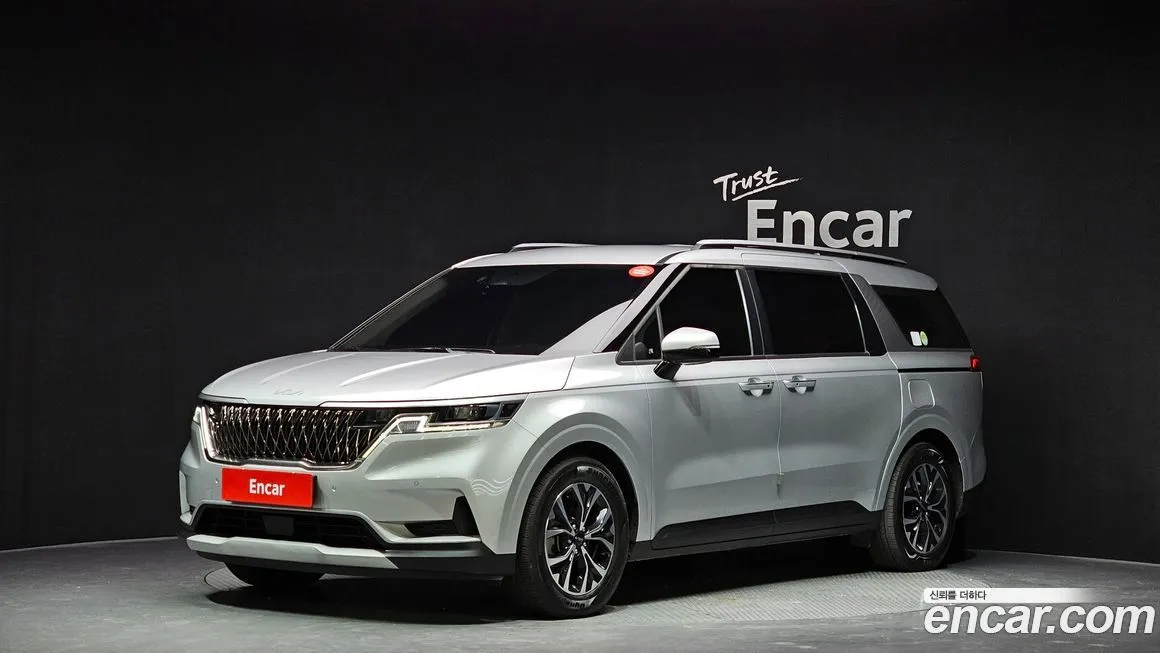 Kia Carnival 2023 из KR, фото 1