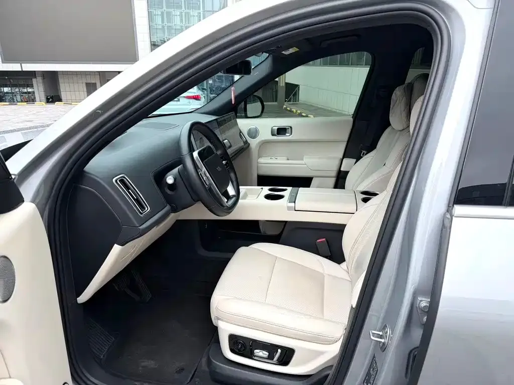 Li Auto L8 2024 из CN, фото 8