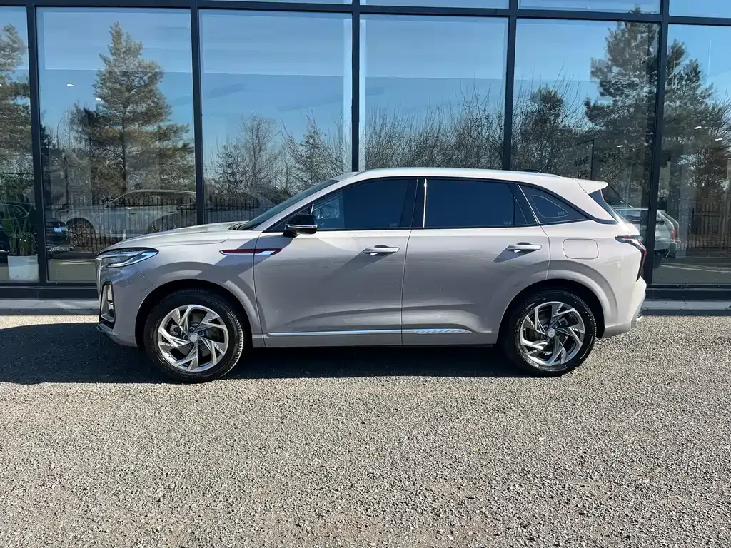 Hongqi HS3 PHEV 2025 из CN, фото 2