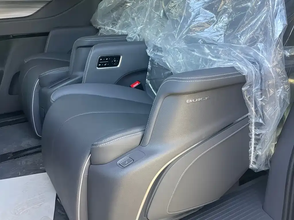 Buick GL8 2025 из CN, фото 9
