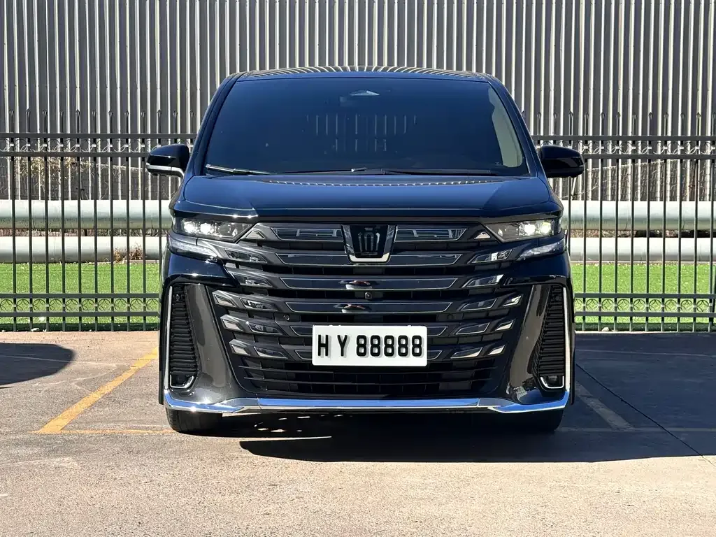 Toyota Vellfire 2023 из CN, фото 3