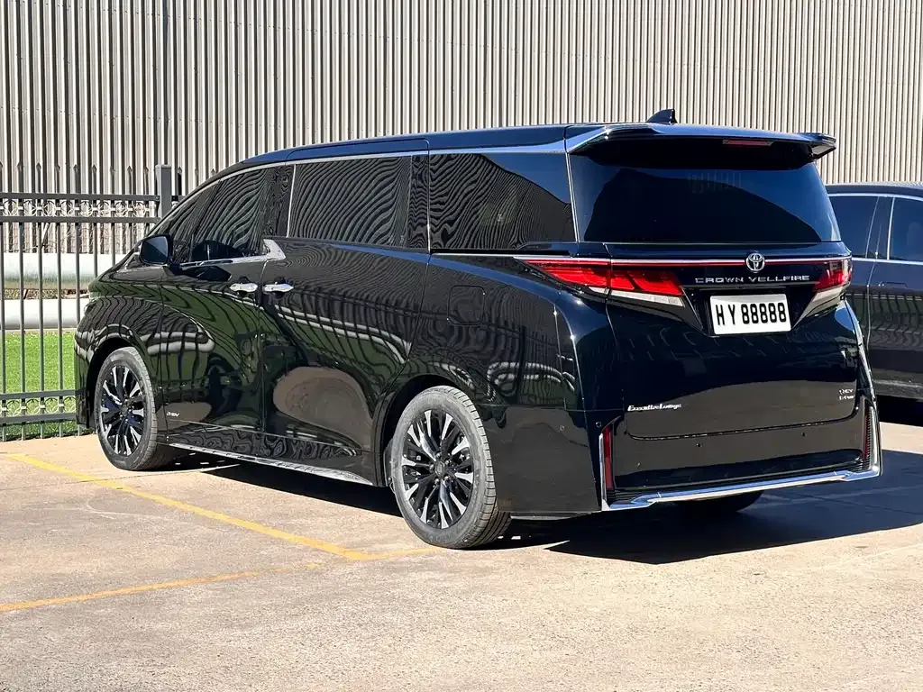 Toyota Vellfire 2023 из CN, фото 4