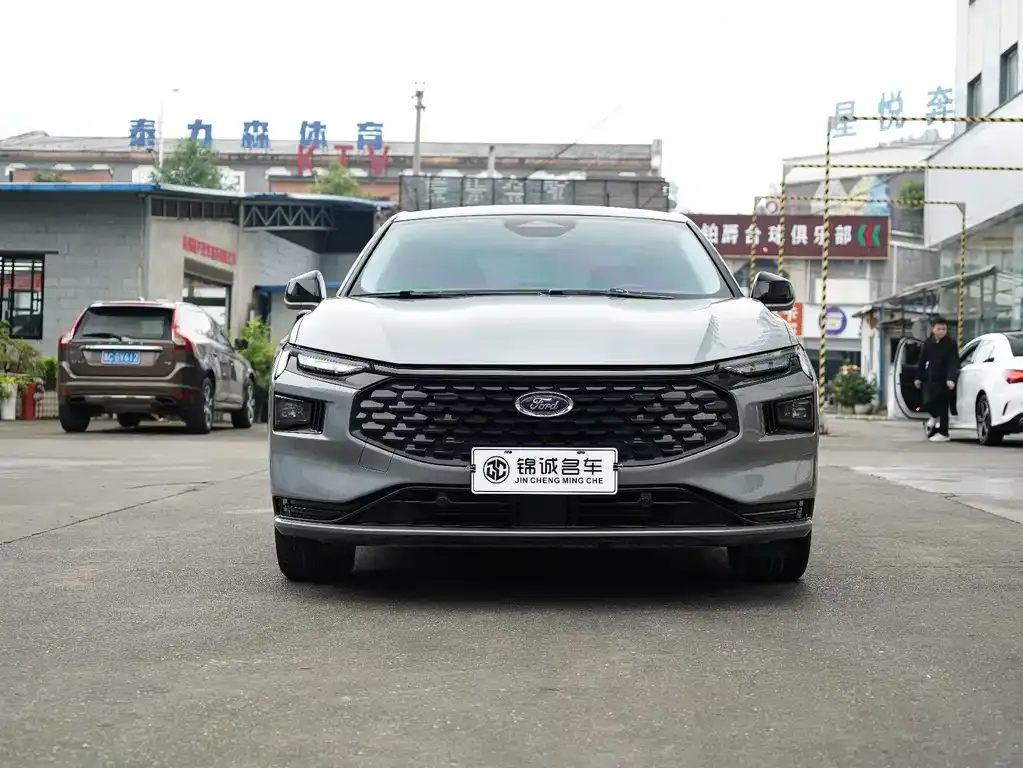 Ford Mondeo 2024 из CN, фото 2