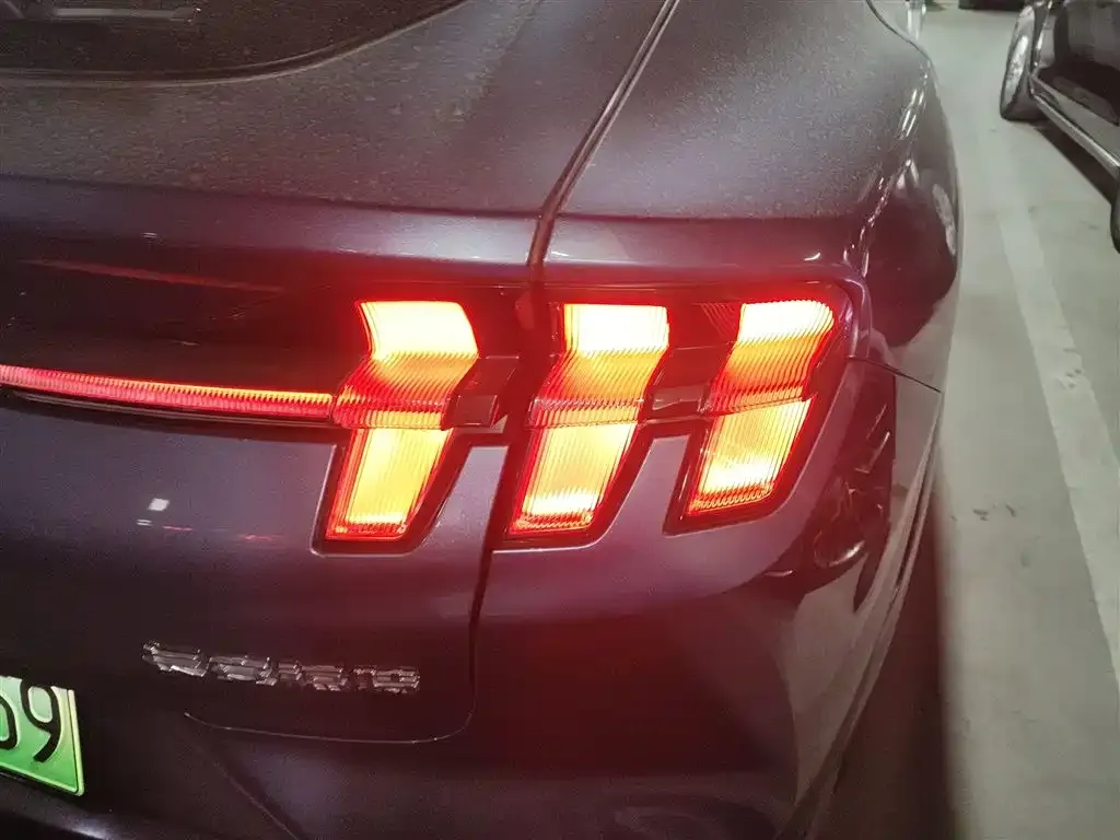 Ford Mustang Mach-E 2023 из CN, фото 8