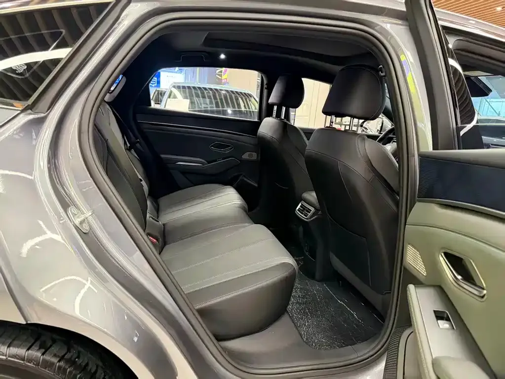 BYD Qin L 2025 из CN, фото 10