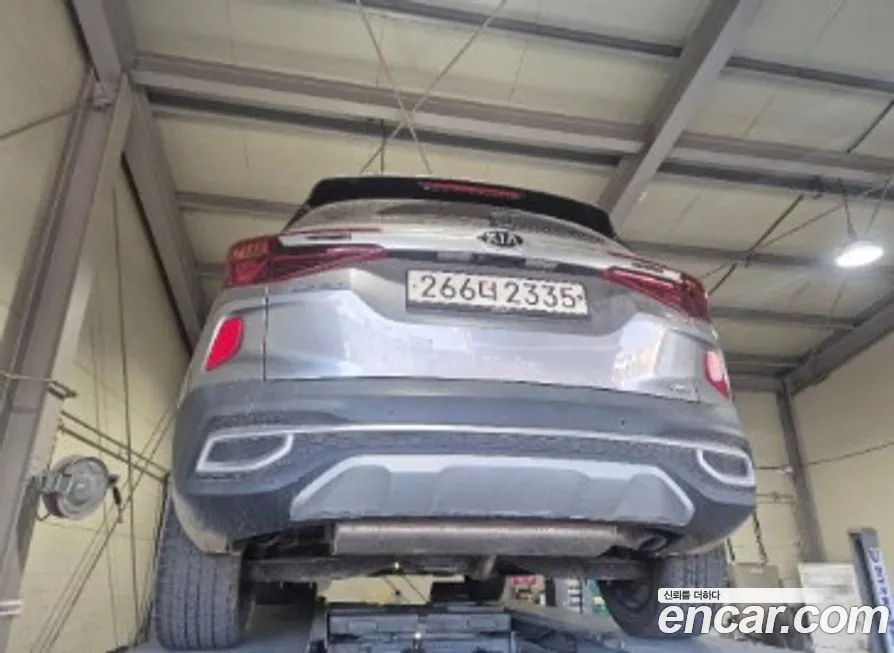 Kia Seltos 2022 из KR, фото 2