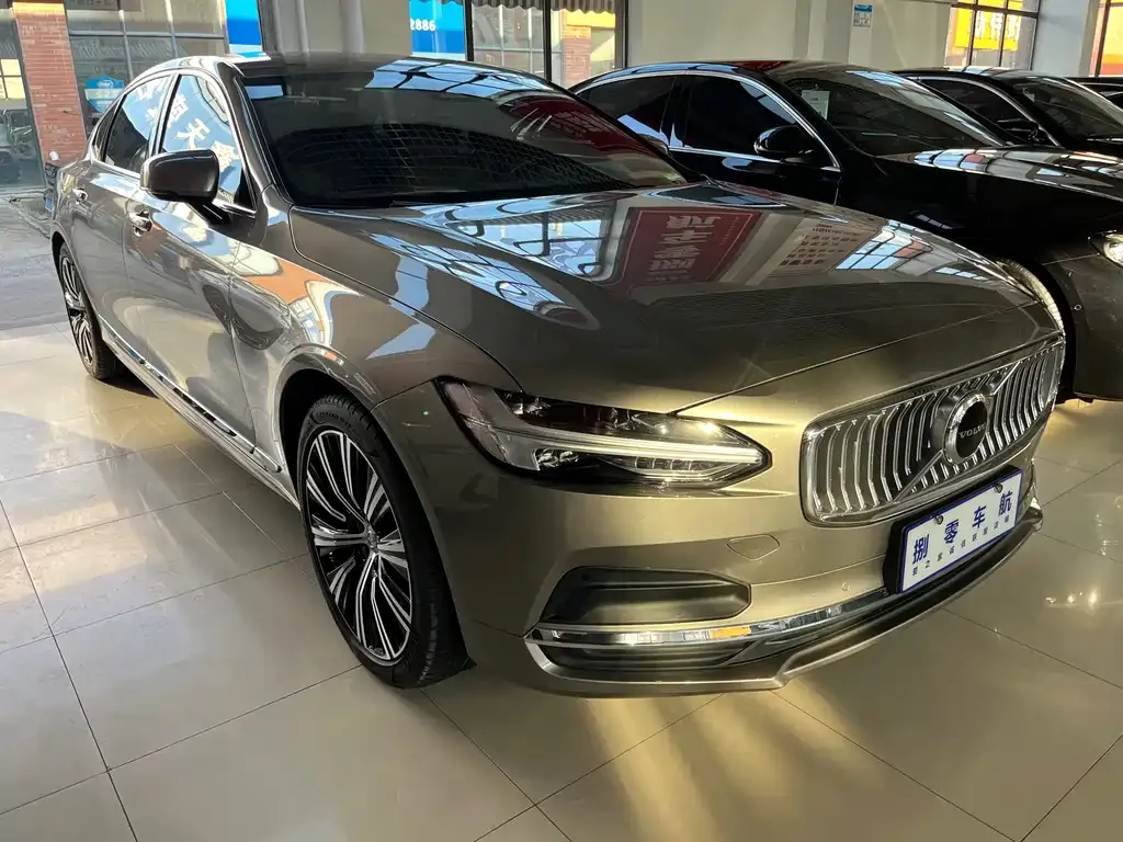Volvo S90 2022 из CN, фото 3