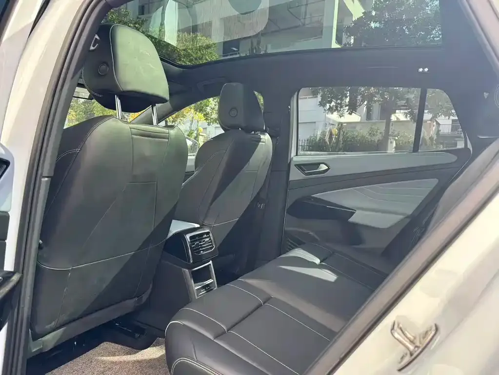 Volkswagen ID.4 X 2023 из CN, фото 9