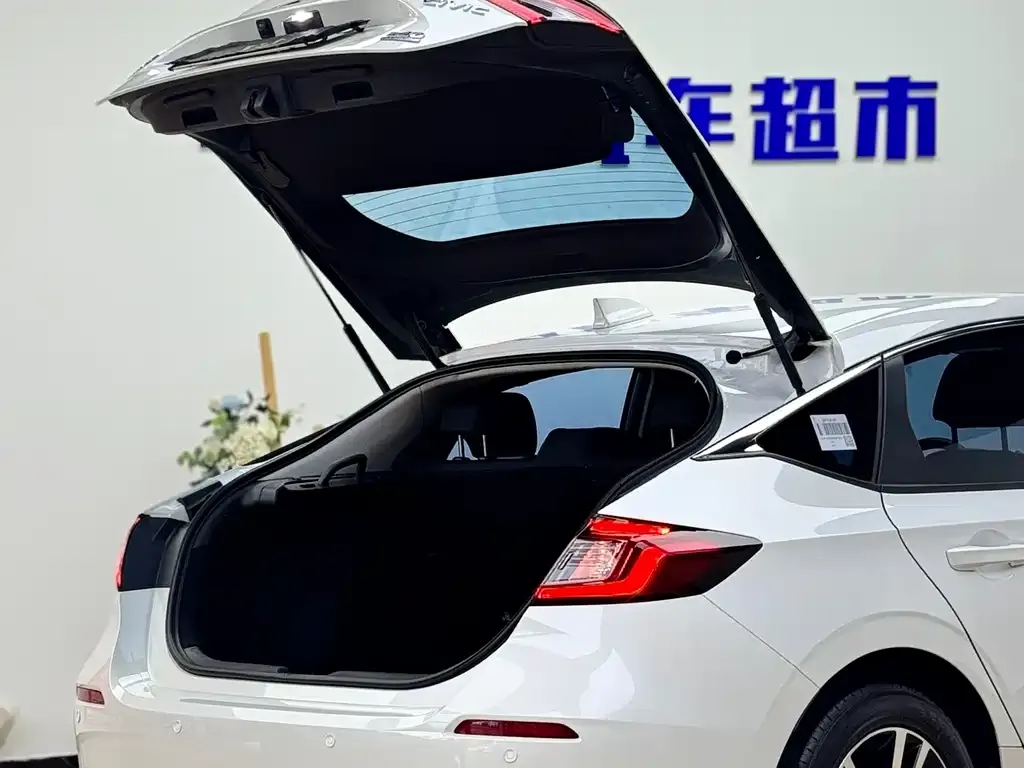 Honda Civic 2024 из CN, фото 6