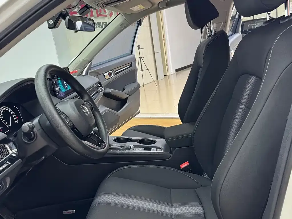 Honda Civic 2024 из CN, фото 9