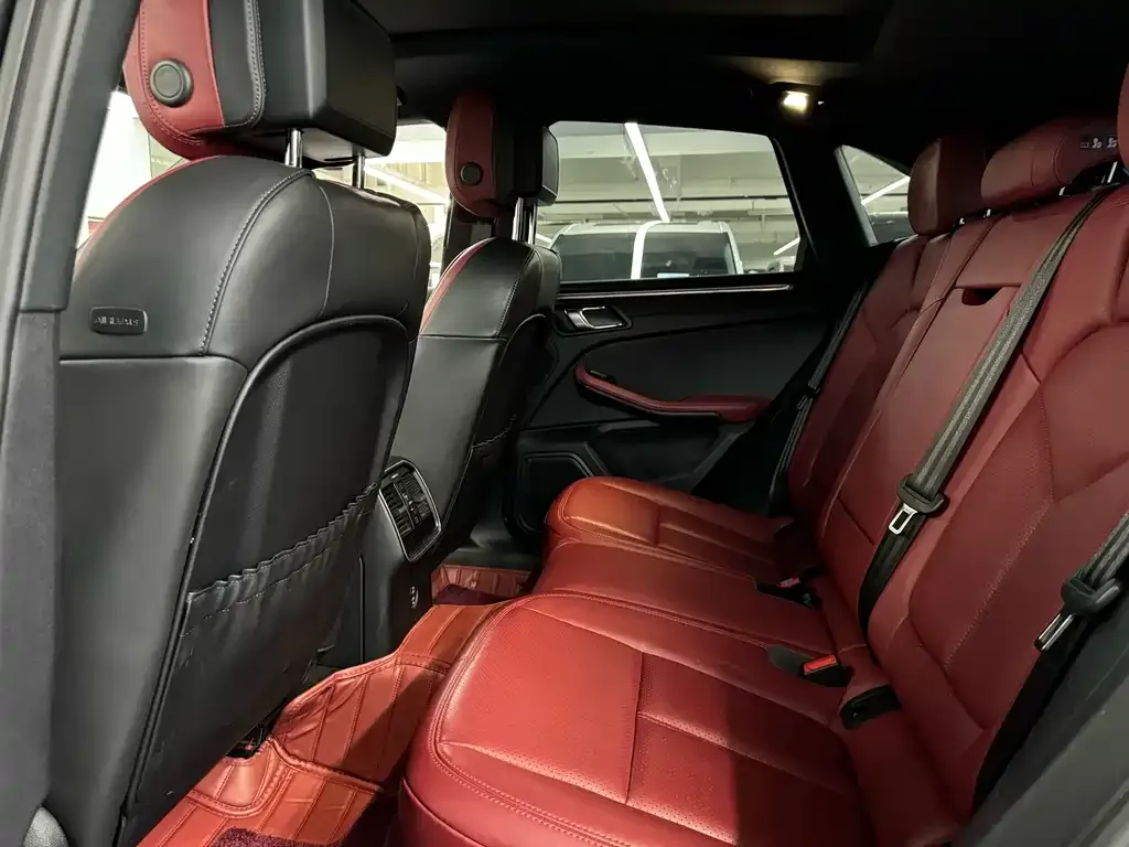 Porsche Macan 2023 из CN, фото 7
