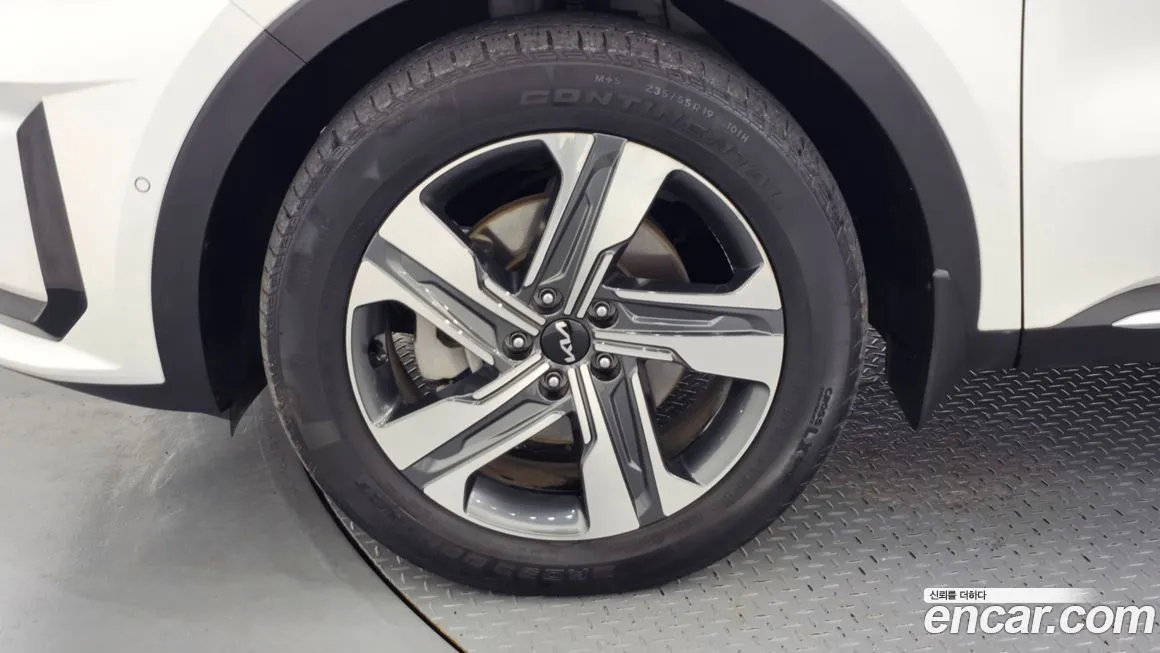 Kia Sorento 2023 из KR, фото 5